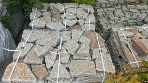 Плитняк гранитный галтованный купить в Краснодарском крае