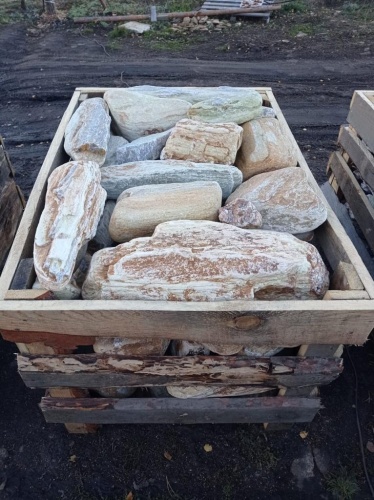 Златолит жёлтый, жёлто-зелёный глыбки и валуны для ланшафтного дизайна купить в Краснодарском крае