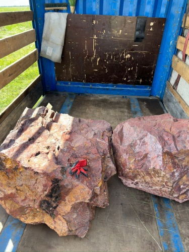 Ландшафтные глыбы красно-фиолетовые 200-1000 килограмм купить в Краснодарском крае