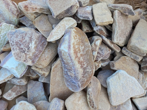 Златолит жёлтый, жёлто-зелёный глыбки и валуны для ланшафтного дизайна купить в Краснодарском крае