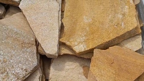 Плитняк златолит жёлтый для цоколя купить в Краснодарском крае
