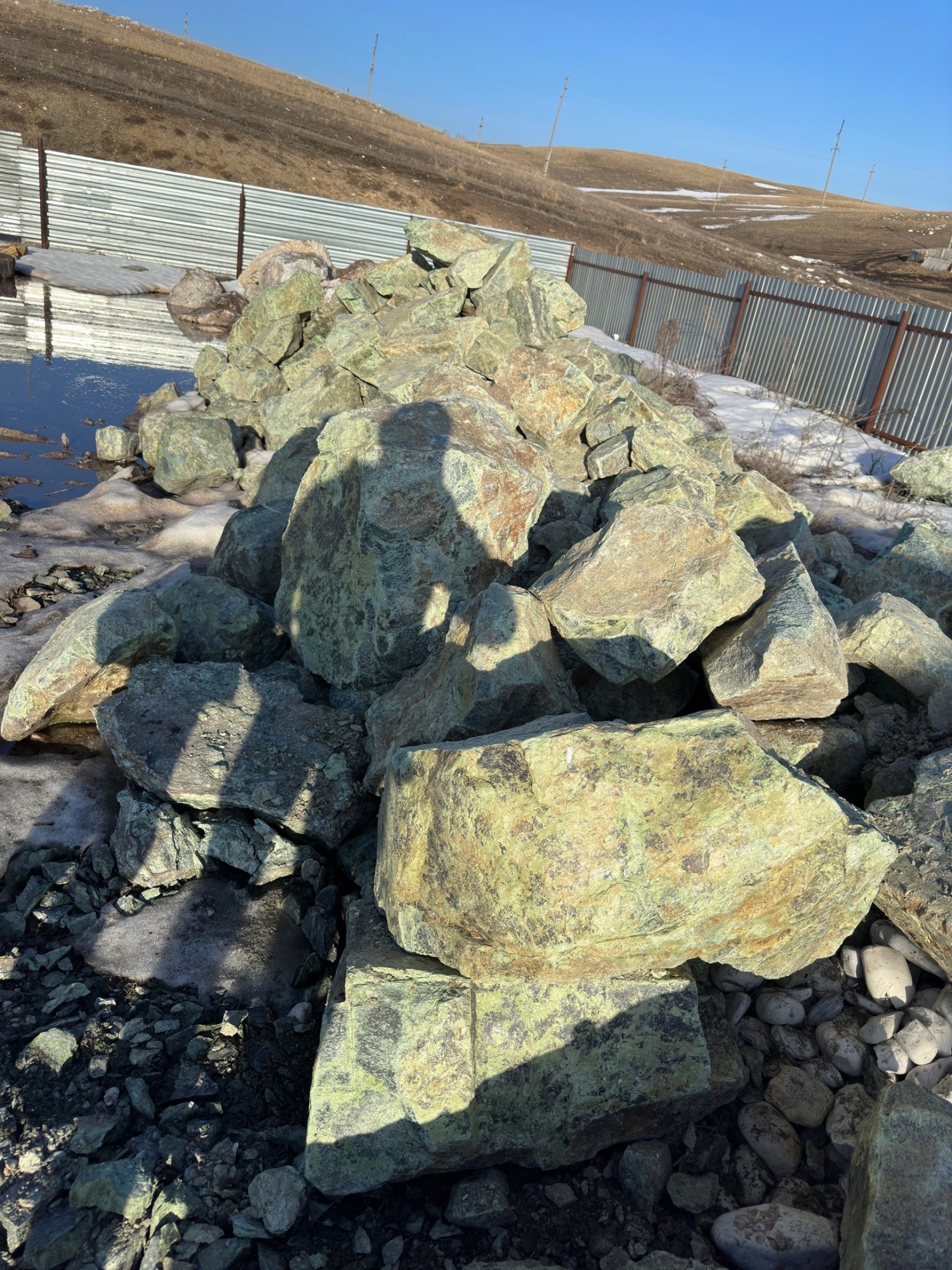 Камни для ландшафтного дизайна зелёные 10-60 килограмм купить в Краснодарском крае