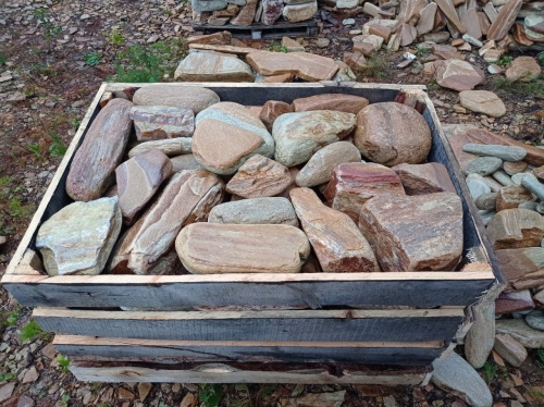 Златолит жёлтый, жёлто-зелёный глыбки и валуны для ланшафтного дизайна купить в Краснодарском крае