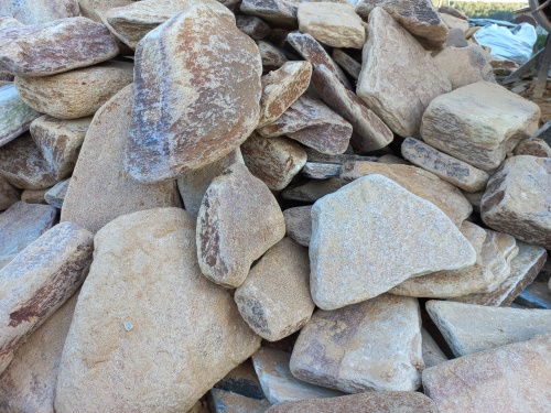 Златолит жёлтый, жёлто-зелёный глыбки и валуны для ланшафтного дизайна купить в Краснодарском крае