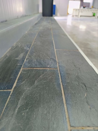 Плитка чёрная из натурального камня фасадная 30 см * 5 см, толщина 7 мм -30 мм купить в Краснодарском крае